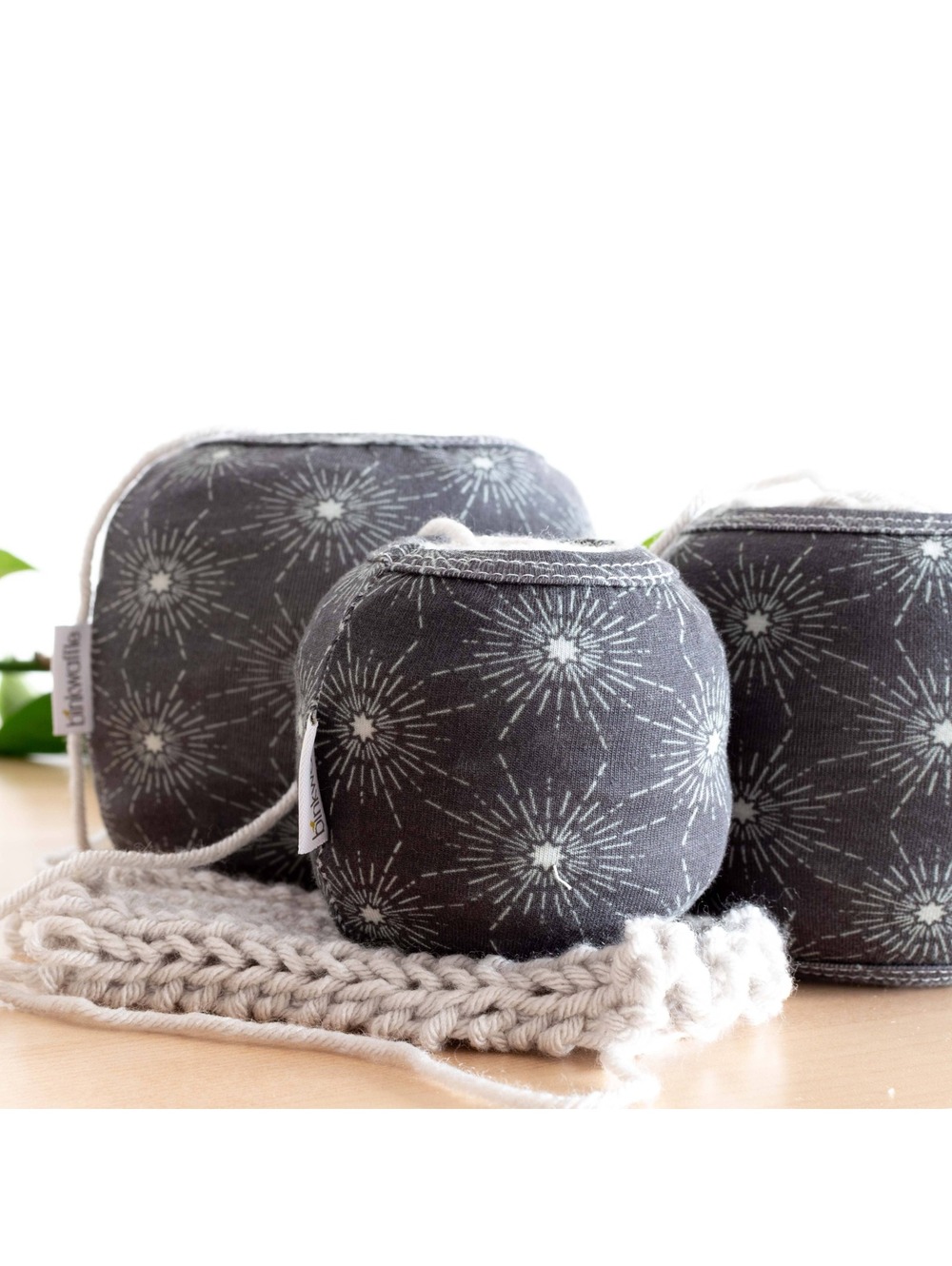Night Star COZY CAKES Yarn Cozy